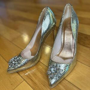 NWOT Ted Baker Elannam Metallic Snake Embossed Crystal Embellished Heels 8.5